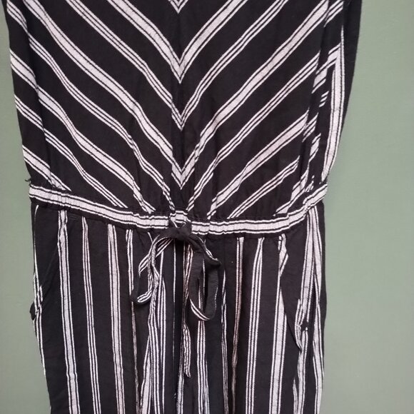GAP | Sleeveless Wide Leg Jumpsuit - Picture 5 of 7
